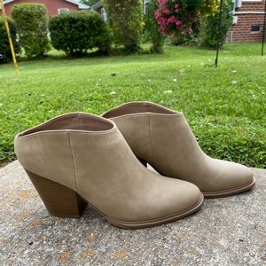 Woman’s booties